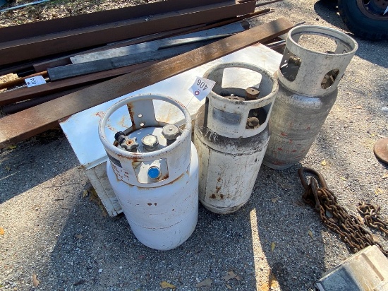 Side Box,3 propane tanks