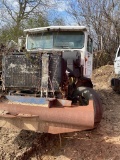 1995 International Semi Cab with detroit motor has title vin#SC027492