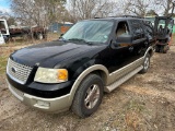 2005 Ford Expedition black Shows 177k runs & drives , does run rough clean title