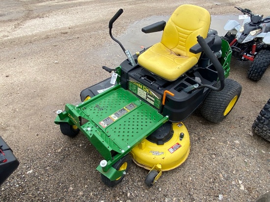 John Deer Zero turn 42 in. 108 hrs
