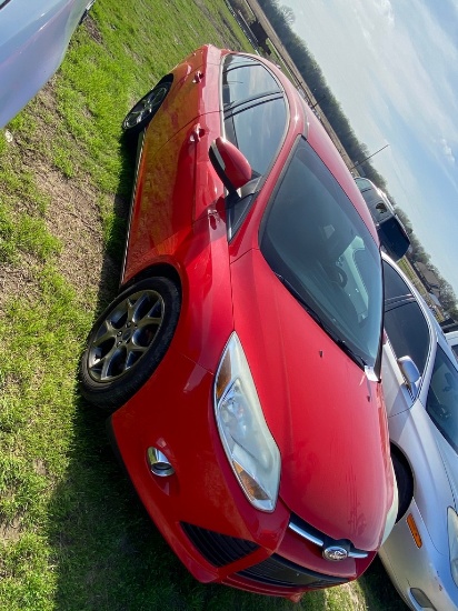 2013 Ford Focus Red 4 Door Leather runs & drives clean title