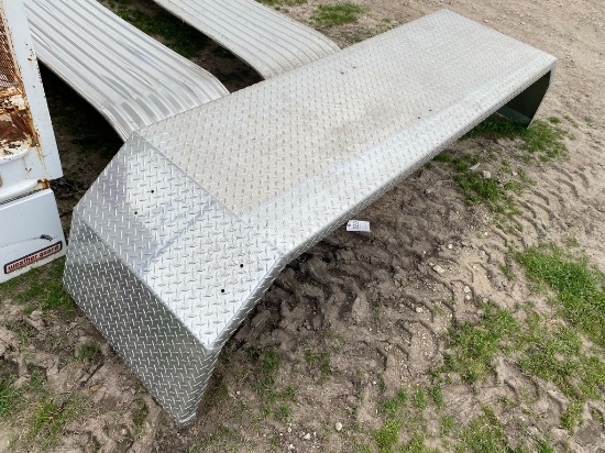Diamond Plate Semi Fender