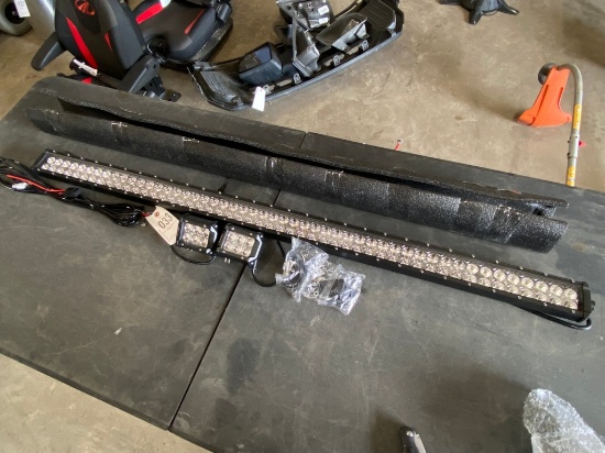 52" LED Light Bar & 2 cubes with brackets