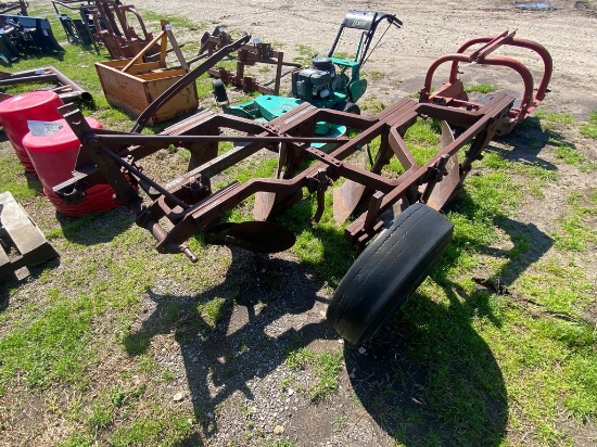 Center Bottom Plow 3 point