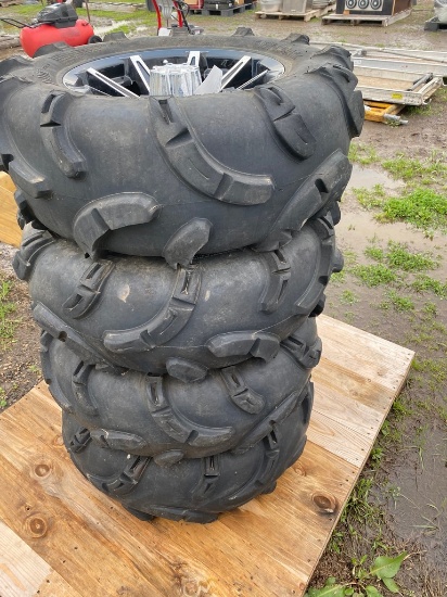 Silverback Xlite tires AT28x10-14