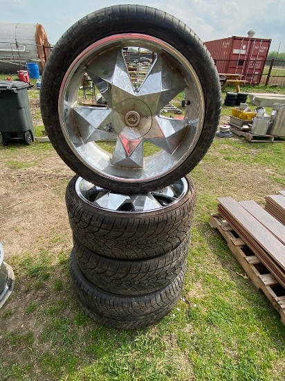 305/35R24 112VXl Tires 4 Tires