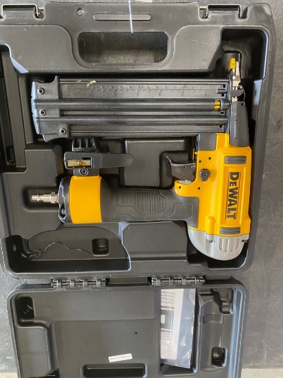 Dewalt 18 Gauge Nailer
