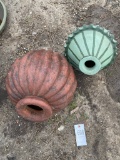 2 Clay flower pots