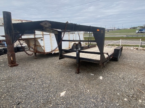 20' Tri Axle GN trailer  3500 Lb Axles has ttile