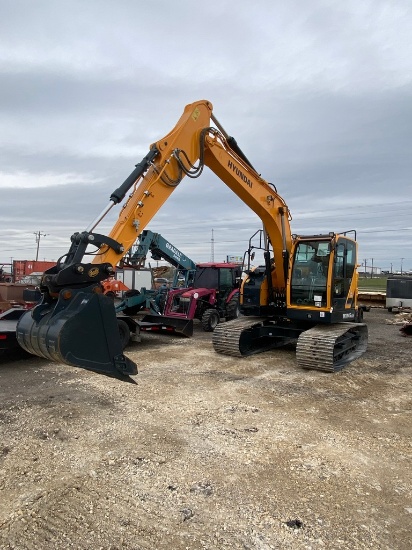 New 2023 Hyundai HX145 LCR Track Hoe  Fully loader AUX dHydraulic, Quick Release bucket 0 degree Tur