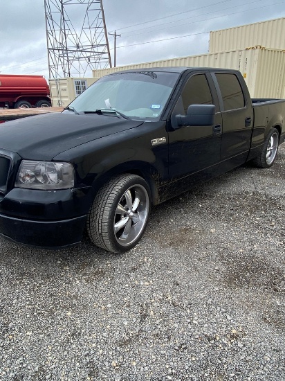 2007 Ford F150 XLT 5.4 Triton  Used motor with 114,654 Miles,new timing chain kit, lowering kit, Run