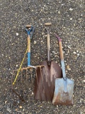 Bundle of yard tools