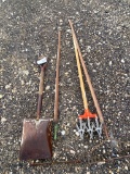 Bundle of yard tools