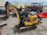 Cat 300.9 D Remote control Mini Excabator runs & operates Manually missing remote