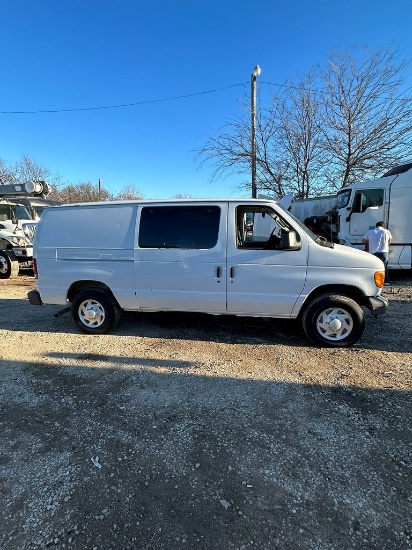 2007 Ford Cargo van Runs and drives good