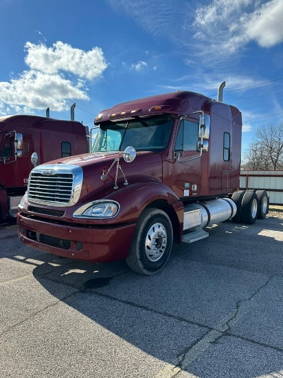 2005 Freightliner Runs and drives Motor is C15 Miles show 710,845