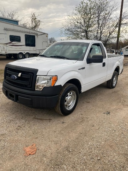 2013 Ford F150 XLT Single Cab White shows 157K miles runs & drives Clean title