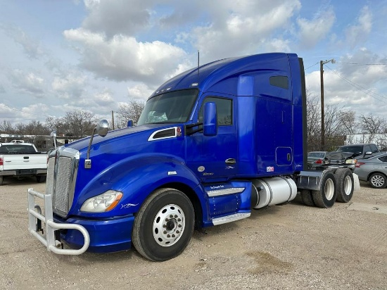 2015 Kenworth runs & Drives no issues miles show 699,283