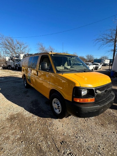 2011 Cargo Van runs and drives no problems shows 178,929 miles