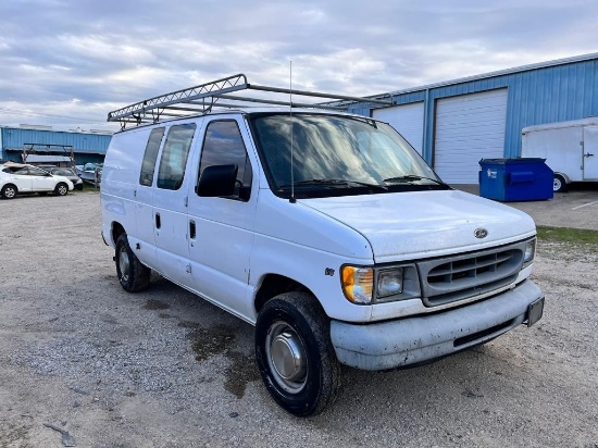 2000 Ford Cargo Van runs and drives needs igintiion