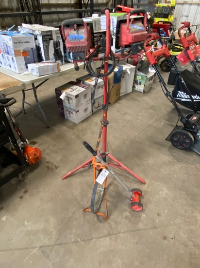 Shop light & distance markers
