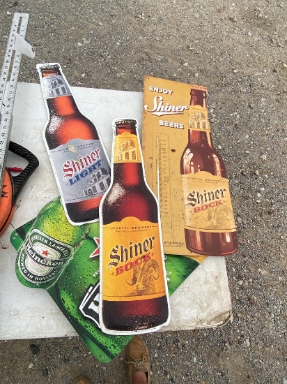 4 Beer Signs
