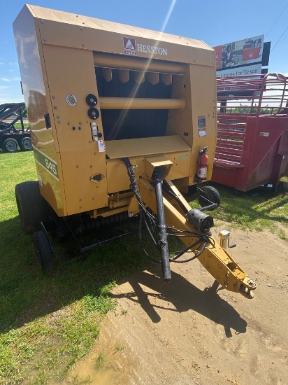 Hesston 945 has moniter has 650 rolls,barn kept like new