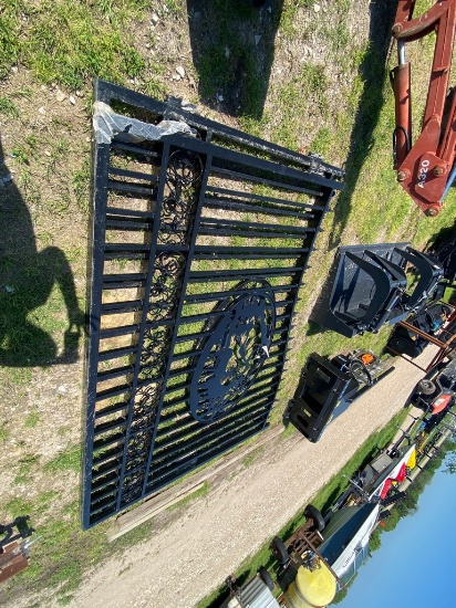 20ft. Bi Parting gate Deer Scene