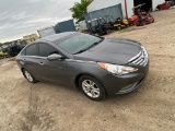 2013 Hyundai Sonata 4 door Shows 136K Runs & drives clean title sensor issue low power