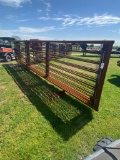 5-24ft. Free standing panels with walk throu gate