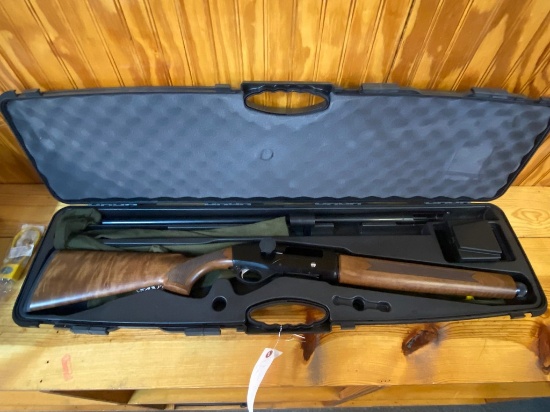New Mossberg International Wood Stock Semi Auto Model SA-20 SN#KAS3965