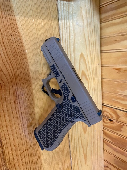 New Glock 45 9MM FDE Honeycomb Stripling,3- 17 Round Mags, Sn#AHGP332