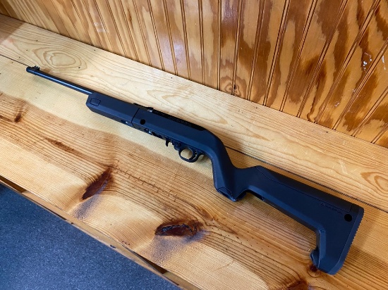 New Ruger Model 10/22 22 LR 10 Round Mag SN#002211743