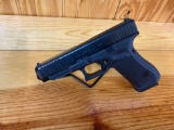 New Glock 47 9MM With Mos,3 17 Round mags Sn#CAFE820