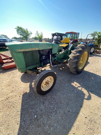 John Deere 1520 Diesel with remotes & cutter
