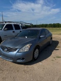 2011 Nissan Altima 210K Runs & drives AC,Heat Clean title