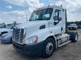 2012 Freightliner Cascadia Day Cab 10 speed Detriot DD13 Motor Shows 863K miles AC runs & Drives