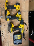 New Dewalt Drill impact driver,flashlight 2 batteries and charger