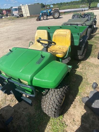 John Deere Gator 4x2 runs & operates, new tires,new clutch