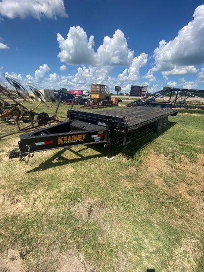 2020 Kearney 20ft. Flatbed Tandem 7K Axles with ramps Has title