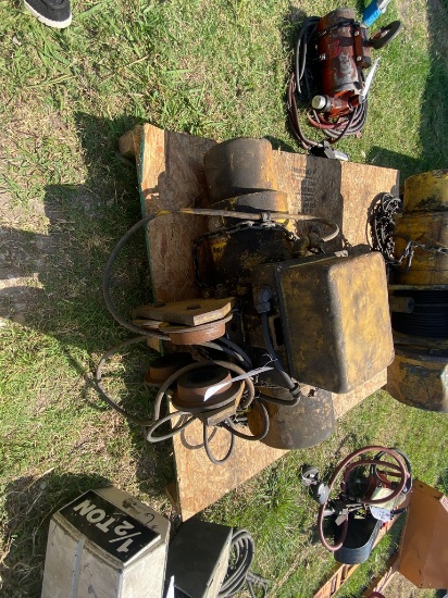 Robbins& Myers Large Electric Hoist