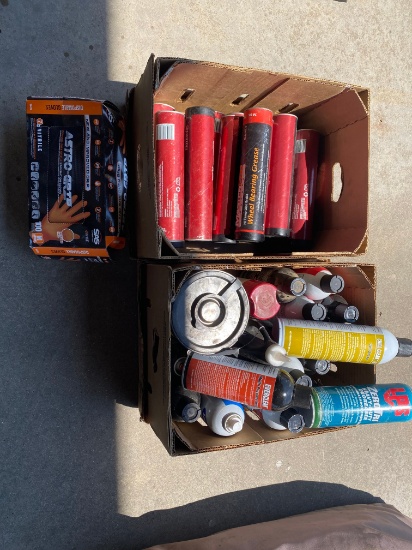 Box of Degreaser,Glass cleaners,Wheel Bearing Grease,HD Grease,Rubber Gloves