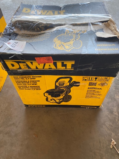 Dewalt 3300 PSI  Pressure Washer