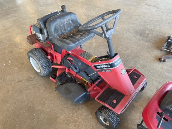 Snapper 28" riding Mower Needs Battery