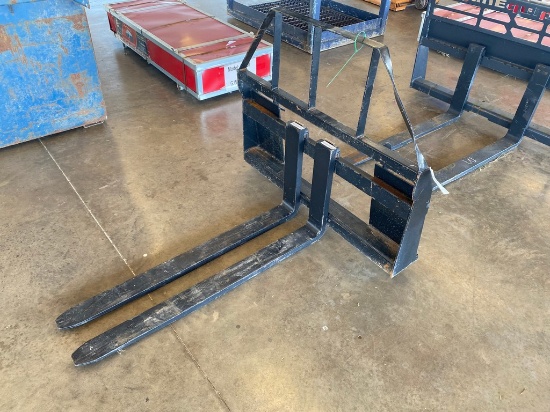 Quick Attach Pallet forks 48"