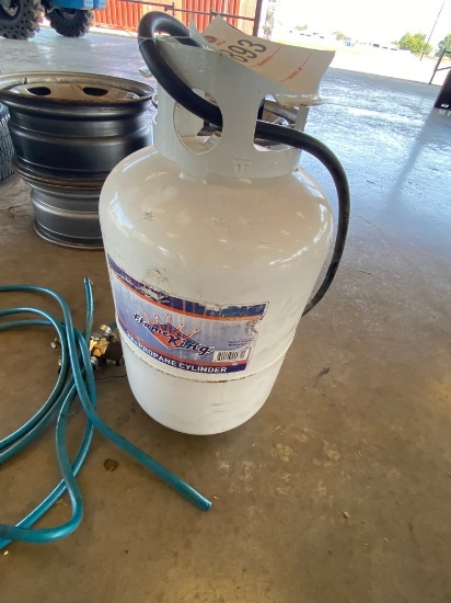 Propane Tank with hoses