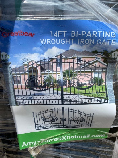 14' Bi Parting Gate with Deer Cut out