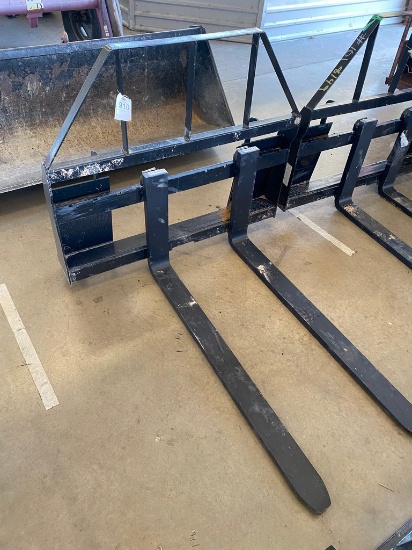 48" Quick Attach Pallet Forks