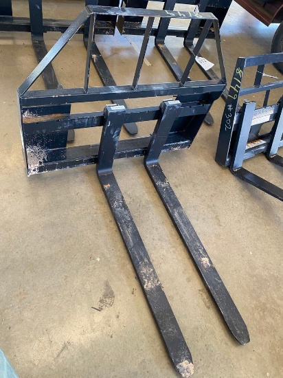 48" Quick Attach Pallet Forks