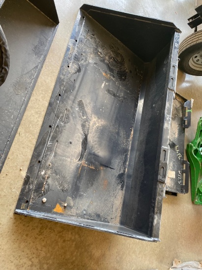 Wolverine 68" Quick Attach Bucket